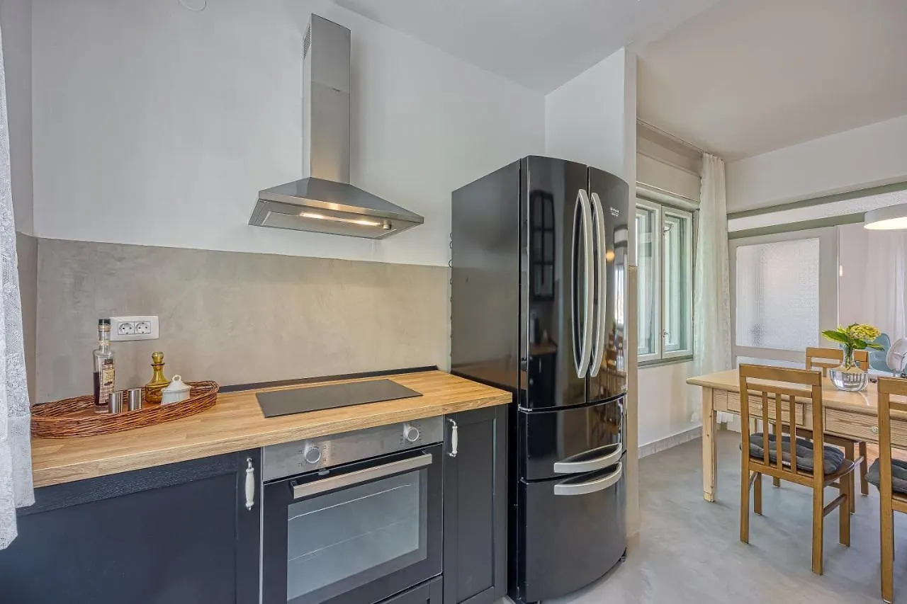 Enolabee Harbour View Apartment - Happy Rentals Mali Lošinj 0*,  Croaţia