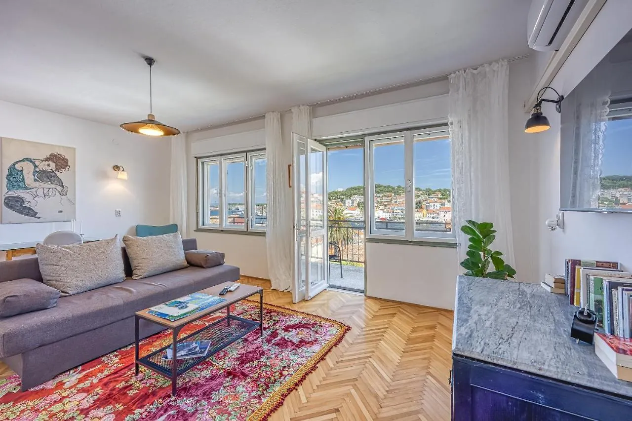Enolabee Harbour View Apartment - Happy Rentals Mali Lošinj
