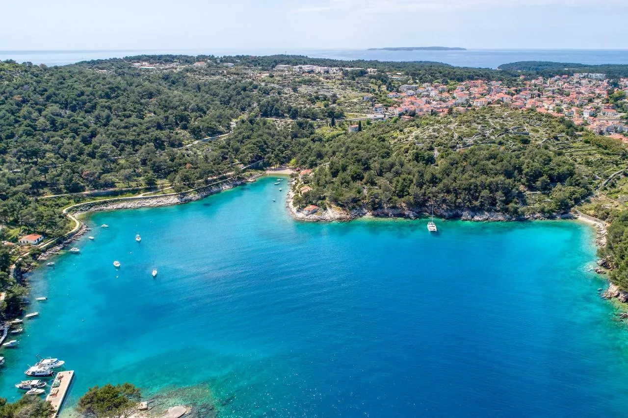 Enolabee Harbour View Apartment - Happy Rentals Mali Lošinj