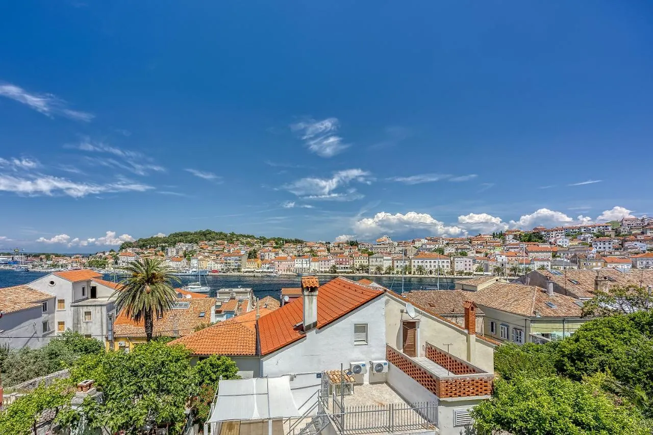 Enolabee Harbour View Apartment - Happy Rentals Mali Lošinj Croaţia